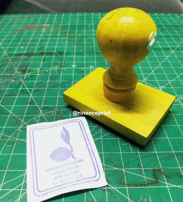 STEMPEL KAYU RINONCE PRINT
